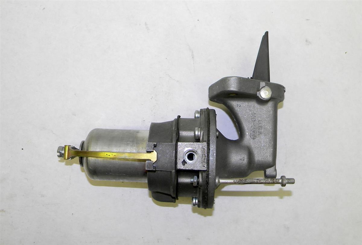 SP-1480 | 2910-00-375-0166 Fuel Pump for 4000 Lb Drawbar Pull Model MHE201 and MHE217. NOS (4).JPG