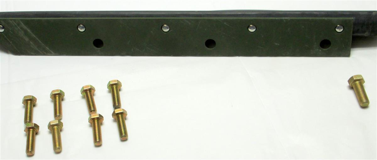 9M-1822 | 9M-1822 Right Passenger Radiator Shield and Plate assembly M939 (1).JPG