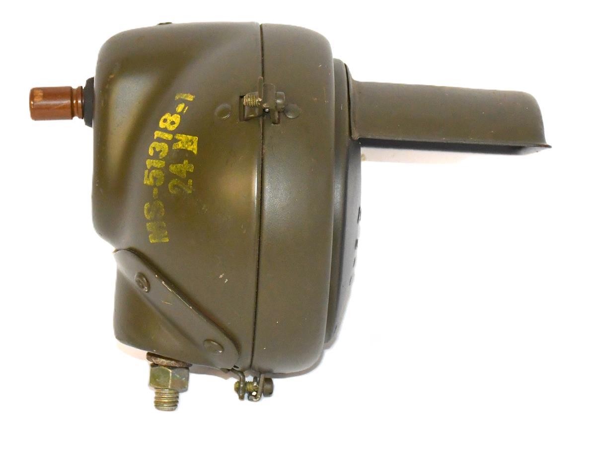 COM-5982 | COM-5982  Blackout Headlight 24 Volt Drive Light Metal Housing Common Application (2).JPG