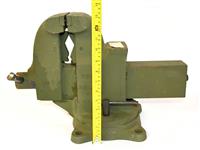 5T-2300 | 5T-2300 Vise Bench and Pipe 6 inch Jaw (9).JPG