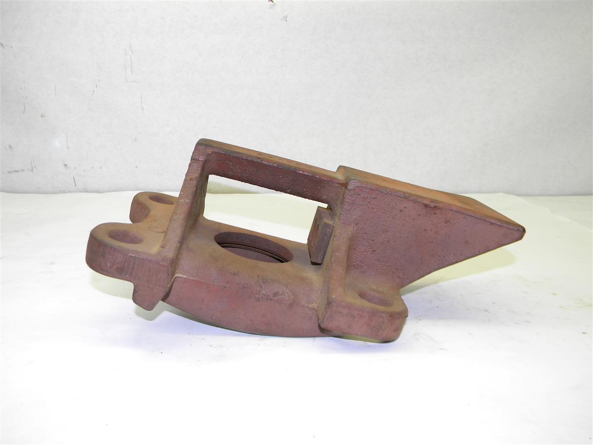 M35-398 | 2510-00-040-2180 Bracket, Top Rear Axle Leaf Spring Bracket for M35 Gas, M35A2 and M35A3 Series NOS (1).JPG