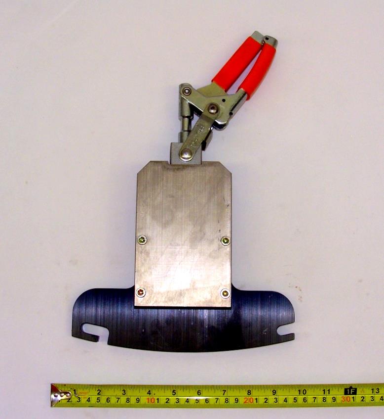 MRAP-140 | 5325-01-557-0290 Turret Hatch Latch (1).JPG