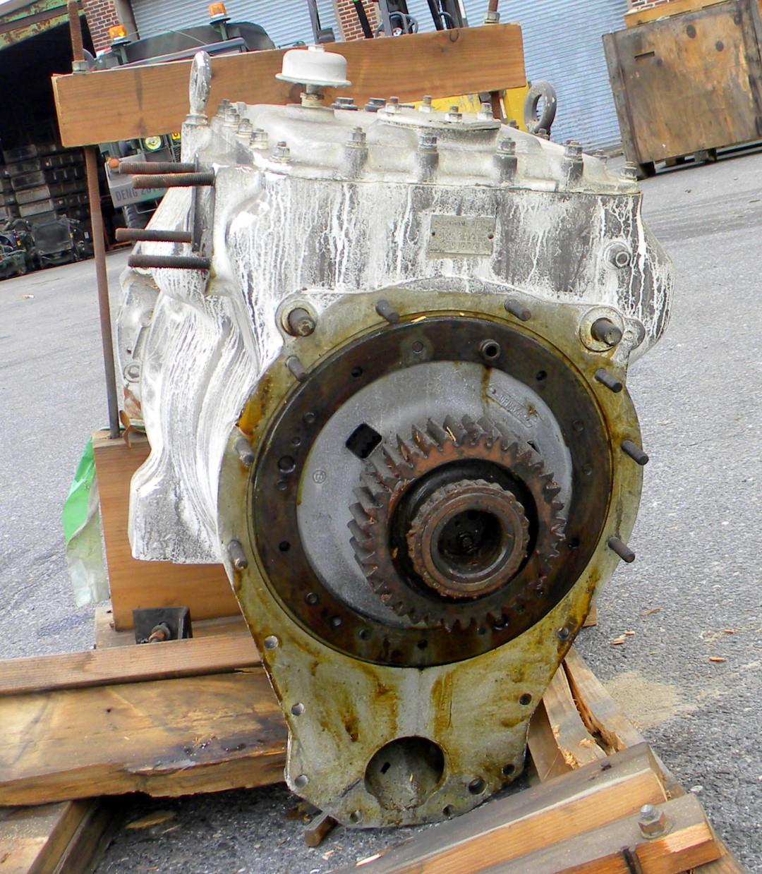 SP-1713 | 2320-00-873-5420 Caterpillar 4R219 Transmission for M559 Caterpillar Goer (24).JPG