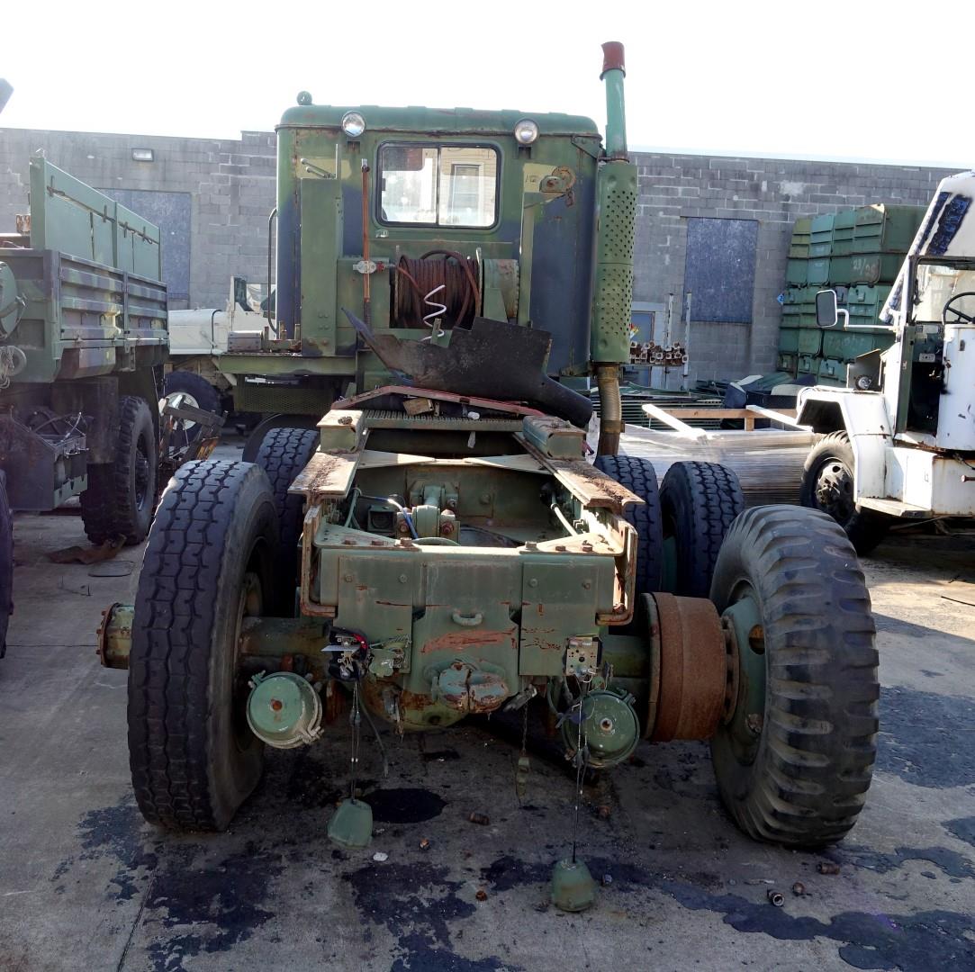 M9-944 | 2320-01-028-4396 M916 Light equipment Transporter Parts Truck USED (15).JPG