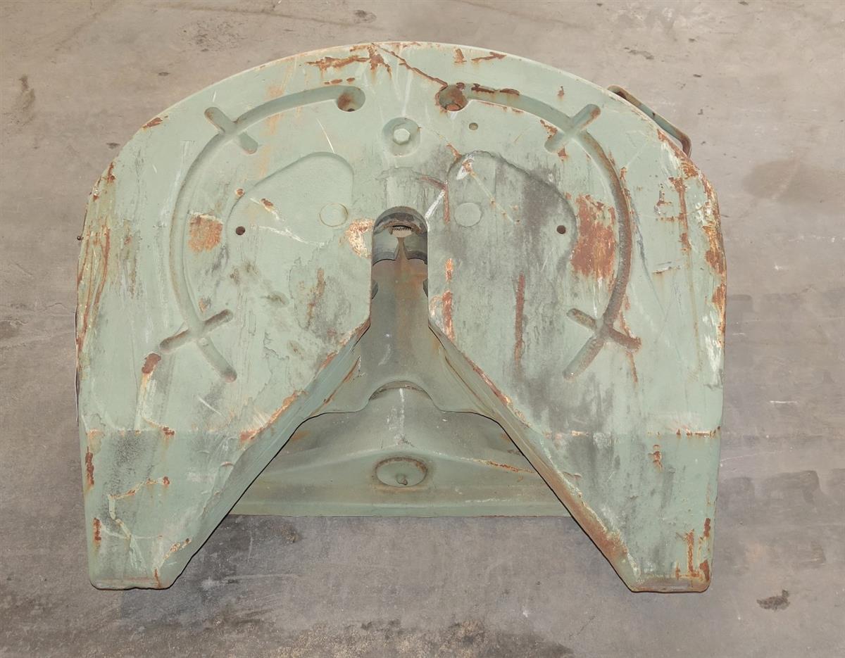 5T-551 | 2510-01-094-6714 5th Wheel Plate for 5-Ton Tractors with approach ramps (9) (Large).JPG