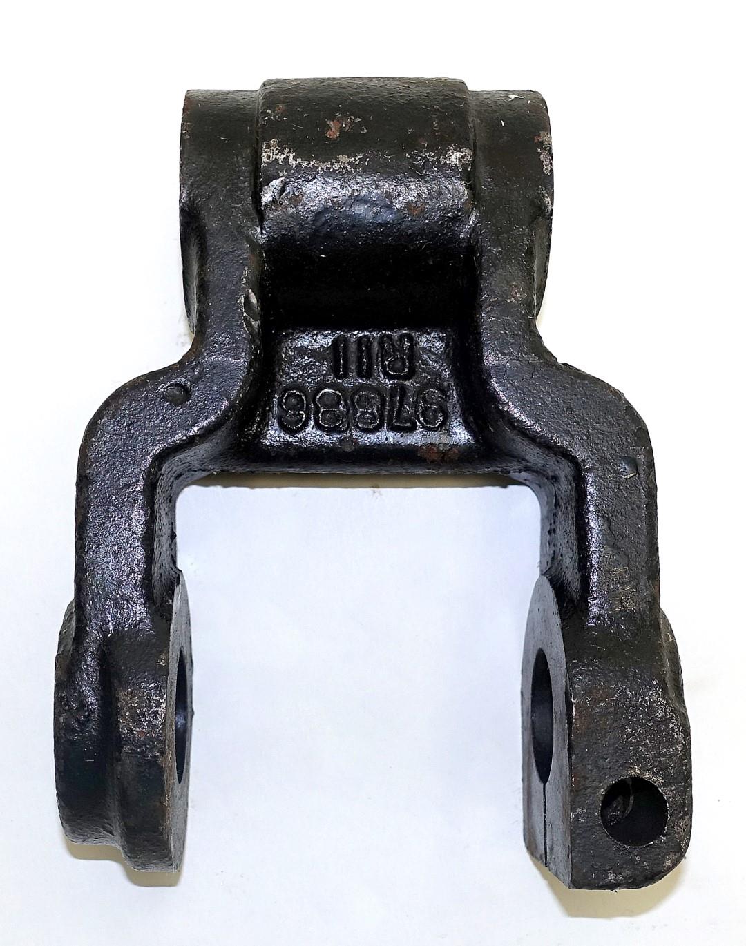 9M-870 | 2510-01-158-3243 M939 Front Leaf Spring Shackle (2) (Large).JPG