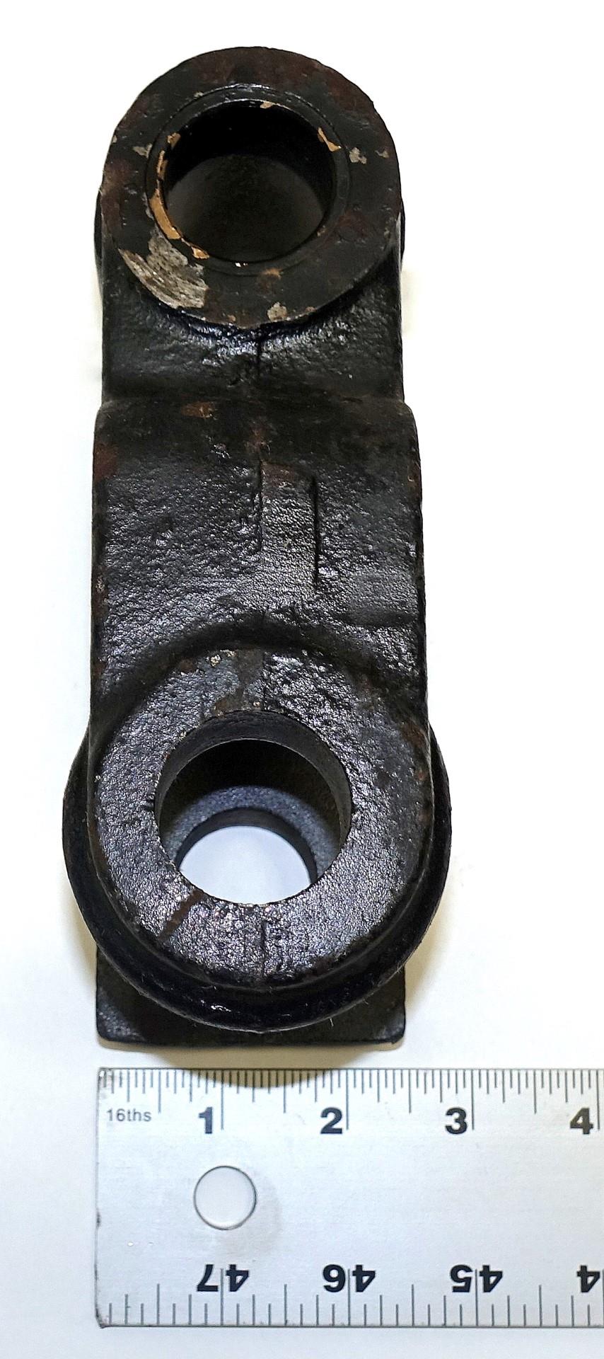 9M-870 | 2510-01-158-3243 M939 Front Leaf Spring Shackle (4) (Large).JPG