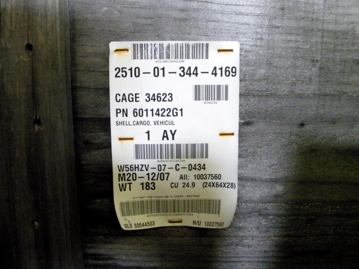 HM-110R | 2510-01-344-4169 Slant Back Right Rear Corner Assembly for HMMWV. NOS (12).JPG