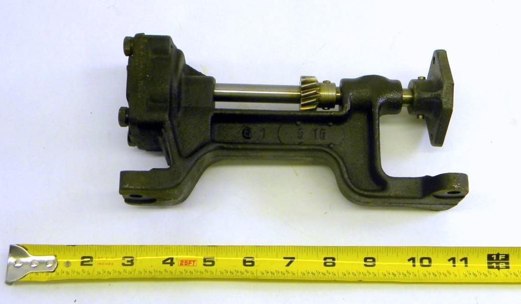 SP-1723 | 2520-00-741-0903 Transmission Oil Pump for M-211, M135, G749 2 and a hlaf ton NOS  (8).JPG