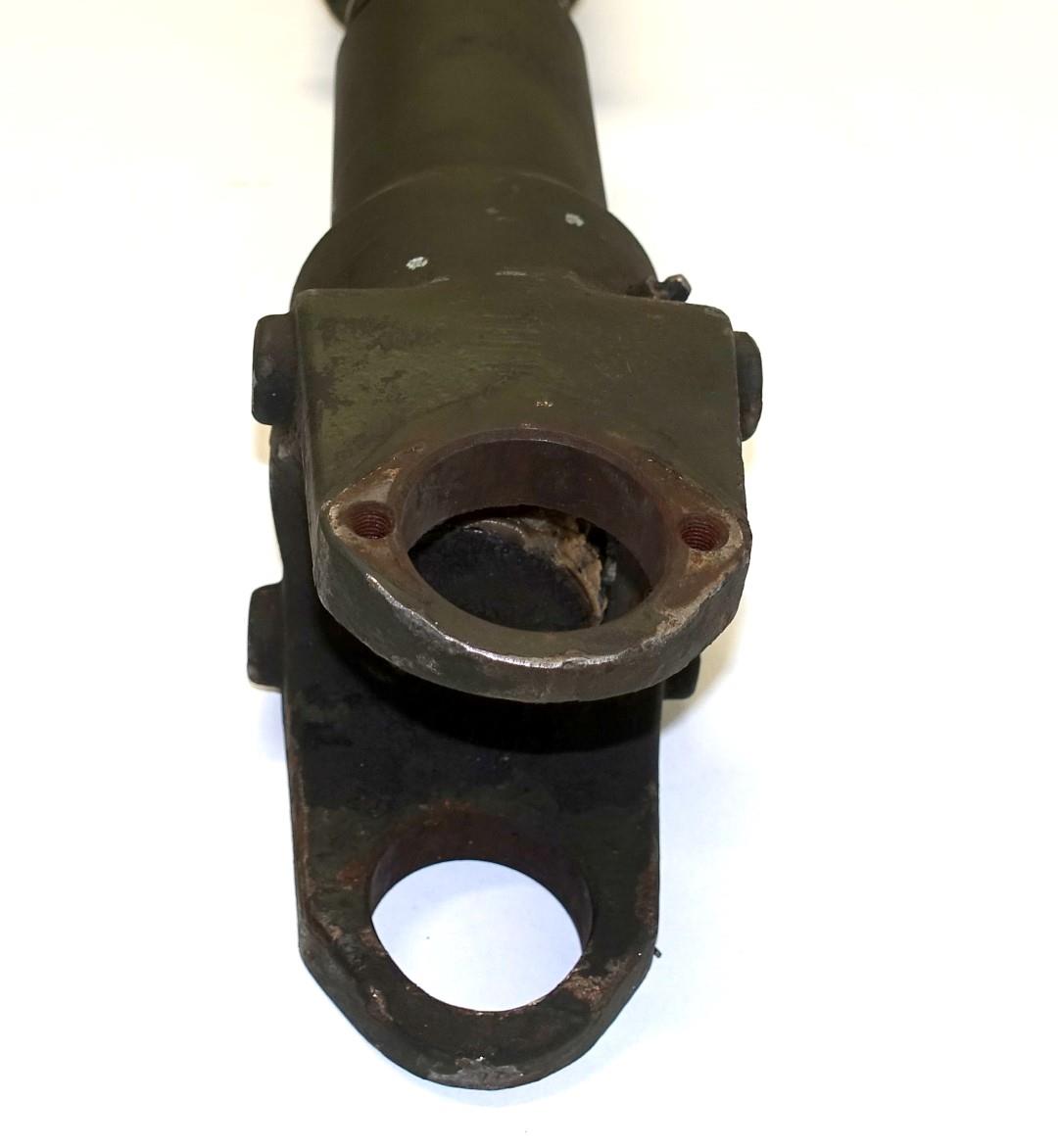 FM-279 | 2520-01-472-4498 FMTV - LMTV Rear to Rear Drive Shaft - Propeller Shaft (4) (Large).JPG