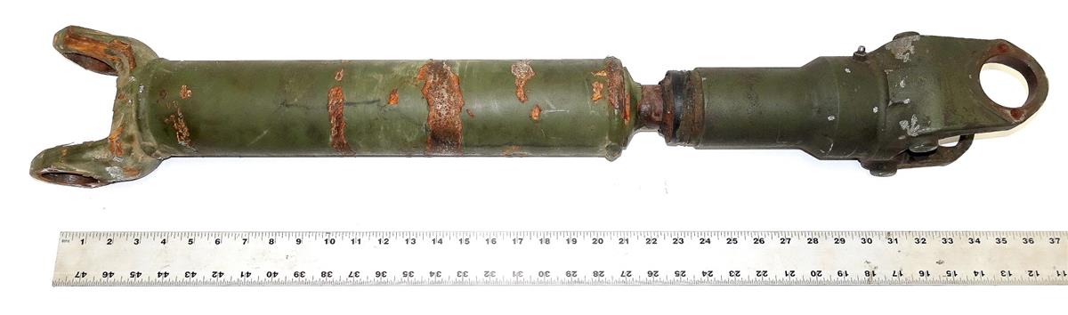 FM-279 | 2520-01-472-4498 FMTV - LMTV Rear to Rear Drive Shaft - Propeller Shaft (5) (Large).JPG
