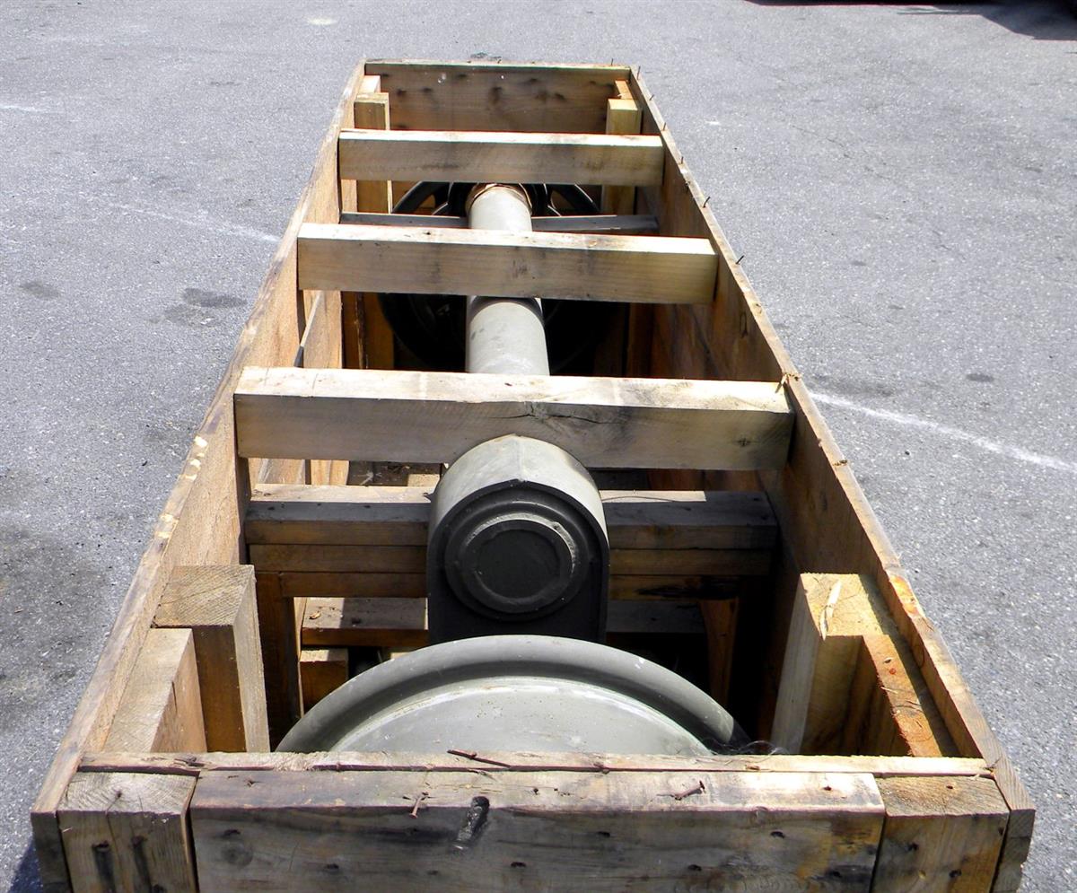 SP-- | 2530-00-173-8802 Hub and Axle Assembly (9).JPG