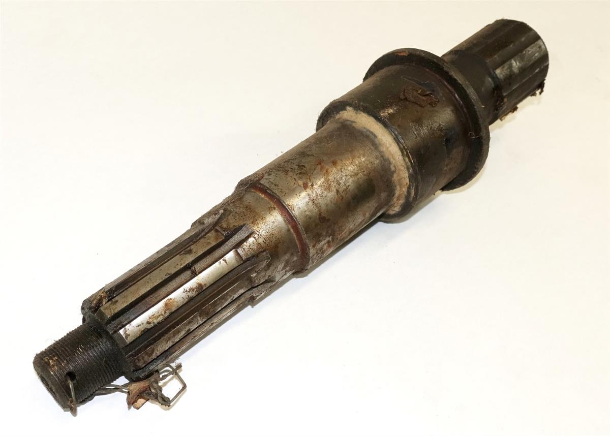 M35-666 | 2530-00-737-2011 Transfer Case Output Shaft for M35 and M35A1 with T136-21 Transfer Case NOS (4).JPG