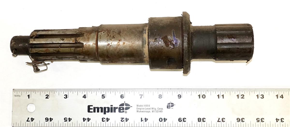 M35-666 | 2530-00-737-2011 Transfer Case Output Shaft for M35 and M35A1 with T136-21 Transfer Case NOS (5).JPG