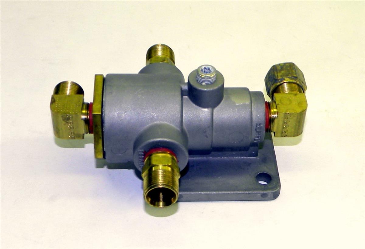 9M-816 | 2530-01-515-6392 ABS Brake Front Axle Limiting Valve for M939 Series Trucks NOS (4).JPG