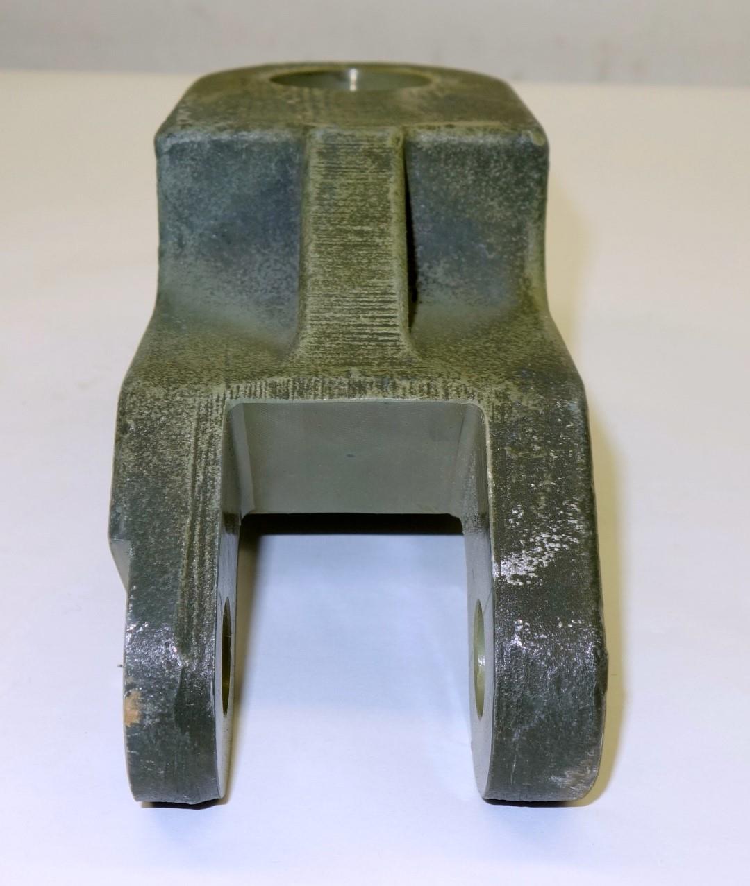 HEM-213 | 2530-01-520-6537 HMMWV Tow Bar End Adapter for Oshkosh MK36 LVSR and MRAP M-ATV NOS (9).JPG