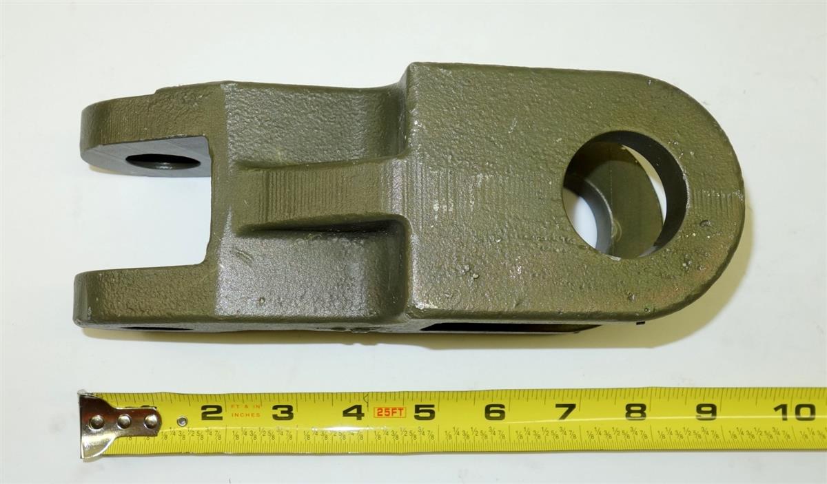 HEM-212 | 2530-01-520-6538 Five Ton Tow Bar End Adapet for Oshkosh HEMTT MK36 LVSR and MRAP NOS (3).JPG