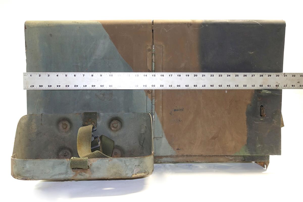 5T-960 | 2540-00-177-7876 Driveside Stowage Tool Box with Gas Can Holder (3).JPG