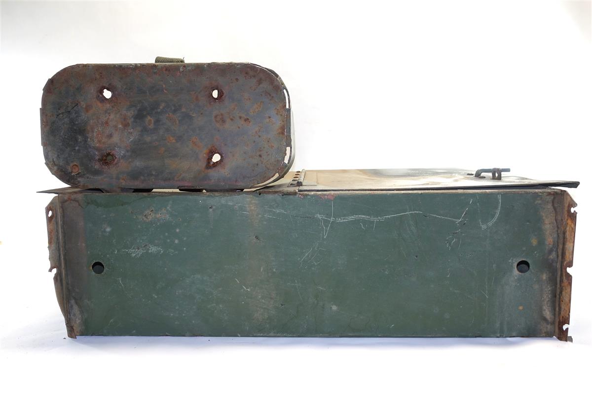 5T-960 | 2540-00-177-7876 Driveside Stowage Tool Box with Gas Can Holder (5).JPG