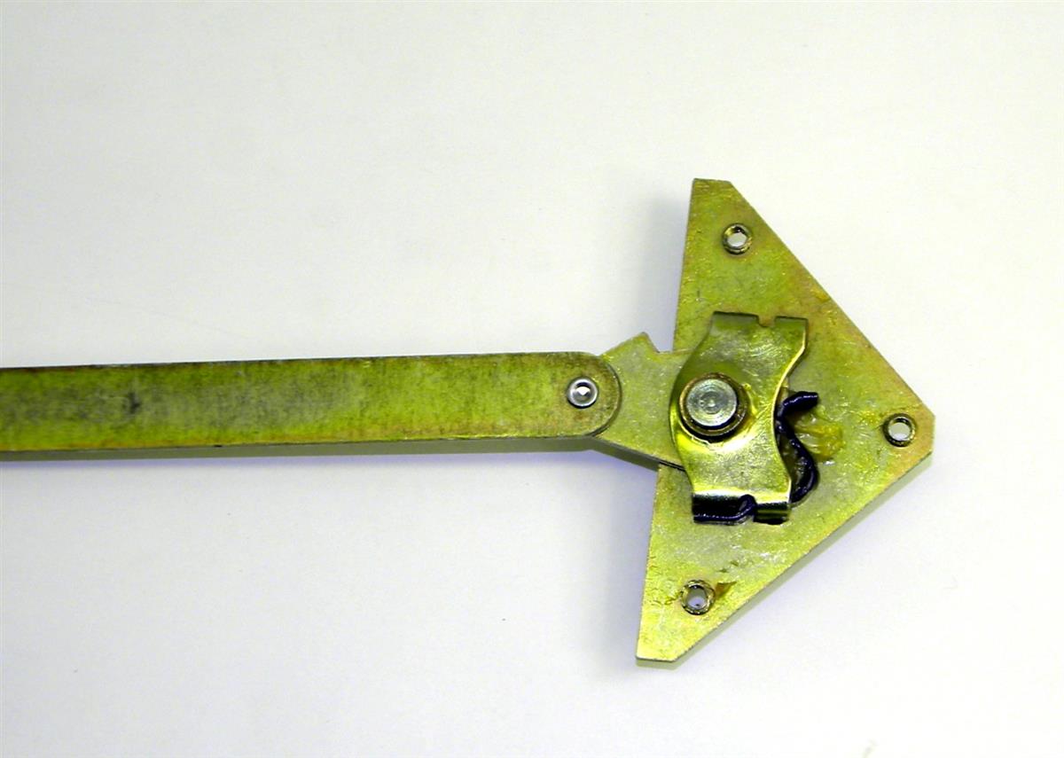 COM-5210R | 2540-00-737-3277 Door Lock Operator, Right Side Military Surplus  for M35, M54, M809, M939 A1A2 Series Trucks NOS.  (12).JPG