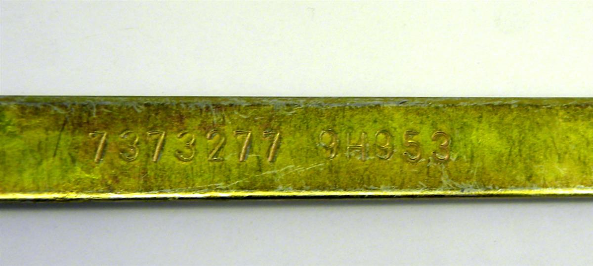 COM-5210R | 2540-00-737-3277 Door Lock Operator, Right Side Military Surplus  for M35, M54, M809, M939 A1A2 Series Trucks NOS.  (8).JPG
