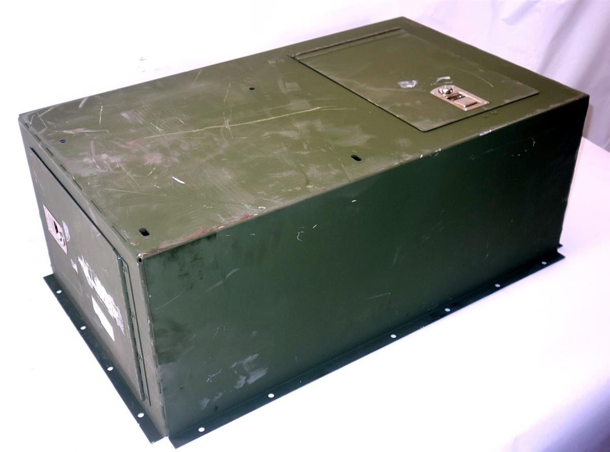 M9-6148 | 2540-01-091-3420 Storage Tool Box Assembly for M915 Series NOS (6).JPG