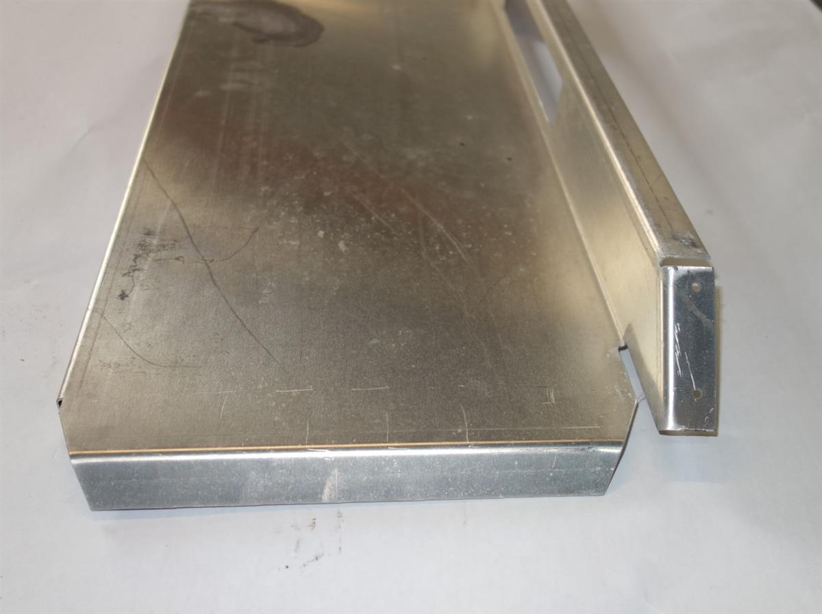 HM-922 | 2540-01-268-7203 Right Hand Heating Duct Housing for HMMWV M997 NOS (1).JPG
