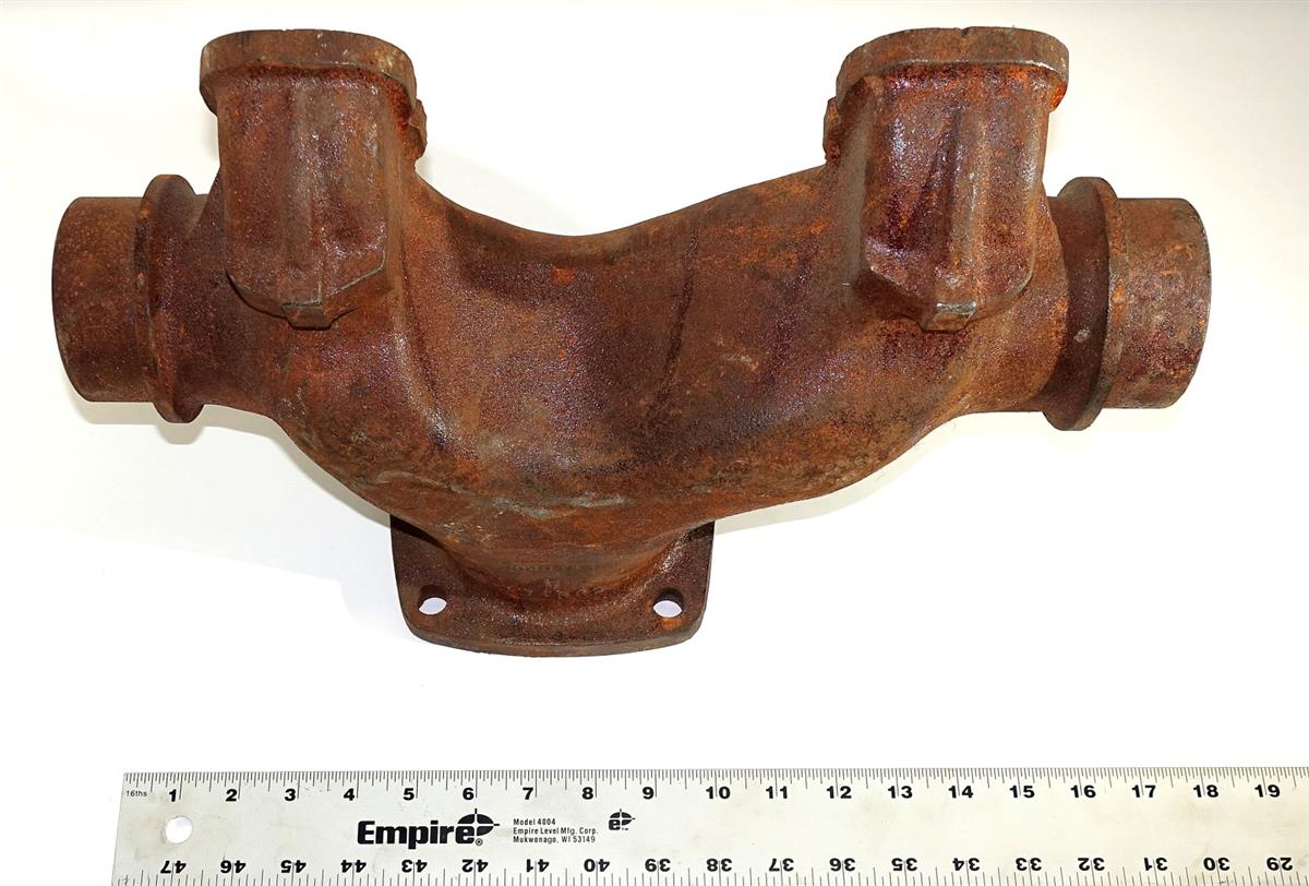 5T-887 | 2815-00-877-2218 Cummins NHC-250 Engine Manifold (Center Piece) (6) (Large).JPG