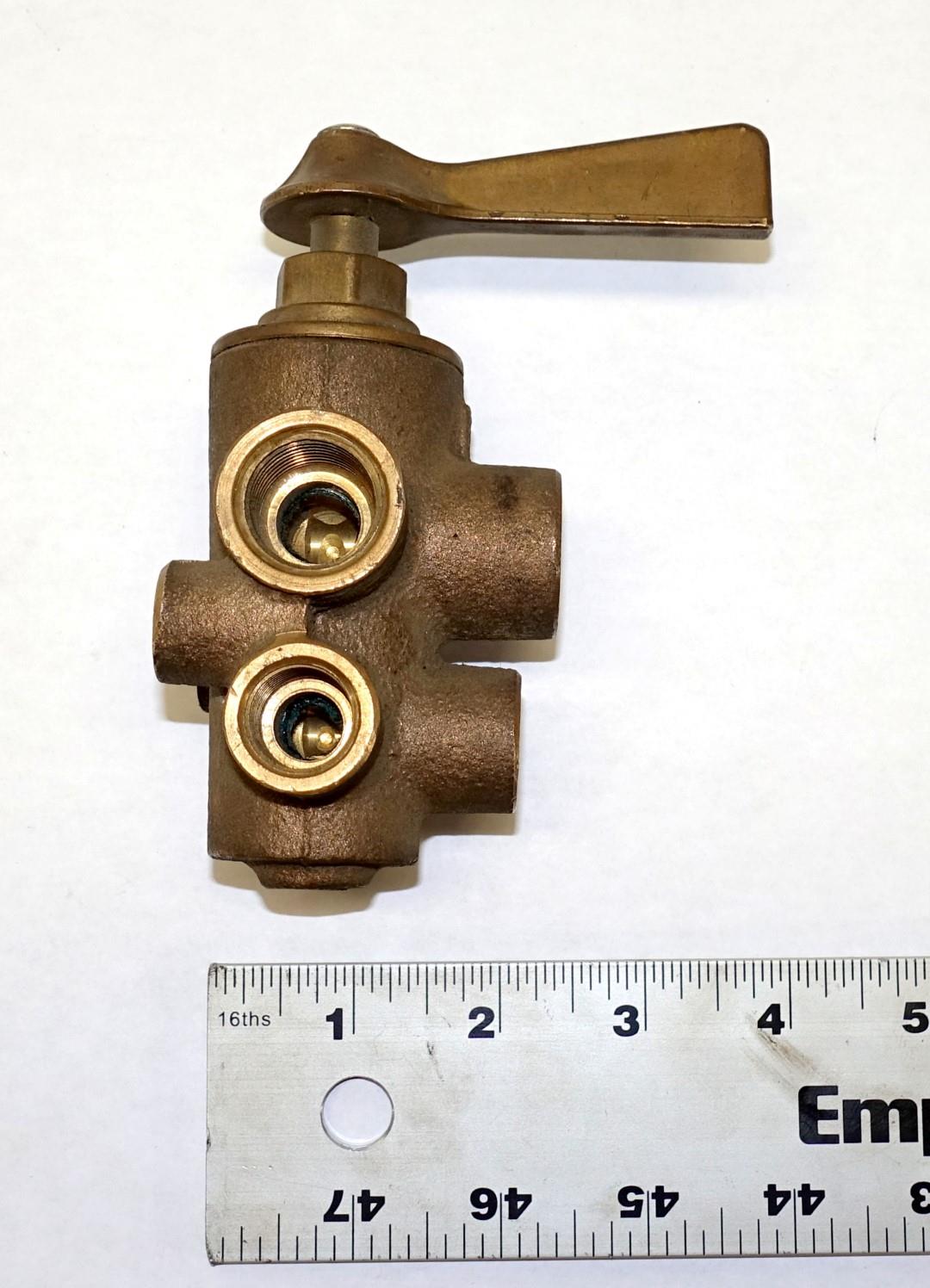 5T-778 | 2910-00-977-5495 Full Tank Diverter Valve for M809 Series M939 Series NOS (2).JPG
