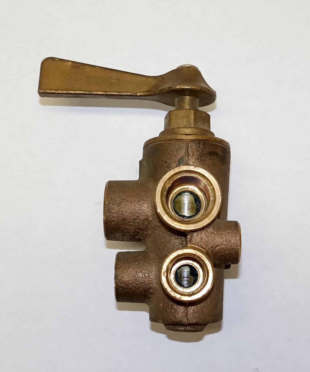 5T-778 | 2910-00-977-5495 Full Tank Diverter Valve for M809 Series M939 Series NOS (4).JPG