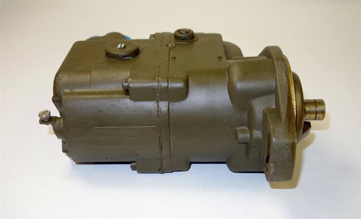 SP-1871 | 2920-00-781-4300 4 Cylinder Magneto for 4A084-2, 4A084-3, and 4A084-4 10 KW Generator (9) NOS.JPG