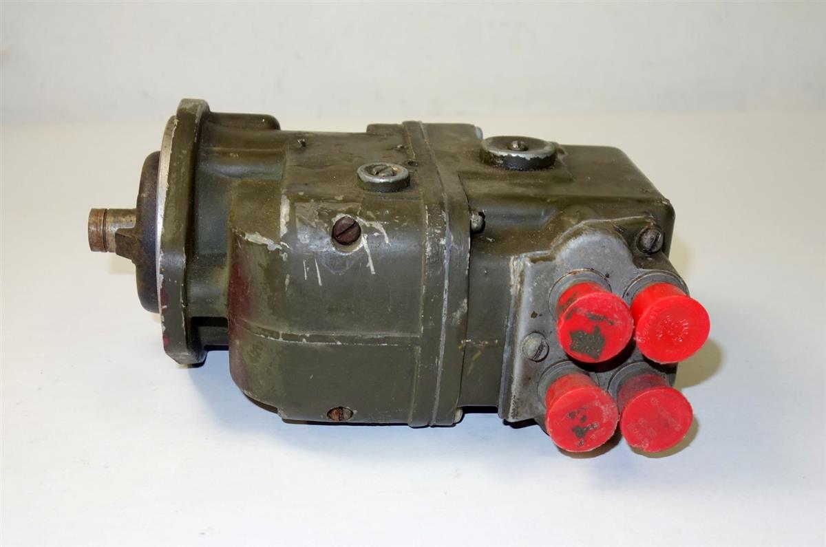 SP-1871 | 2920-00-781-4300 4 Cylinder Magneto for 4A084-2, 4A084-3, and 4A084-4 10 KW Generator USED (11).JPG