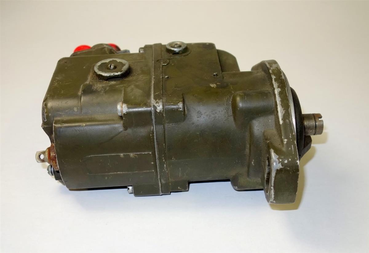 SP-1871 | 2920-00-781-4300 4 Cylinder Magneto for 4A084-2, 4A084-3, and 4A084-4 10 KW Generator USED (9).JPG