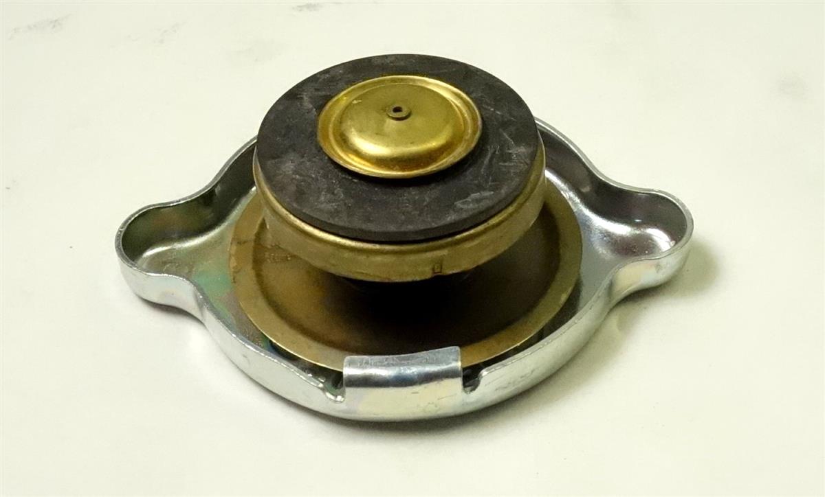 M9-6114 | 2930-01-105-7526 M915 Series Radiator Cap (3).JPG