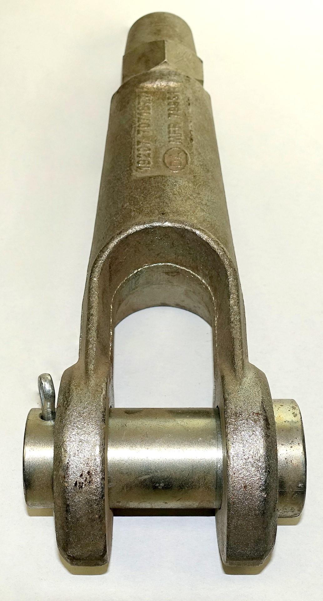 5T-931 | 4030-00-706-5553 Wrecker Rear Winch Cable Clevis (3-4 inch wire) (2) (Large).JPG