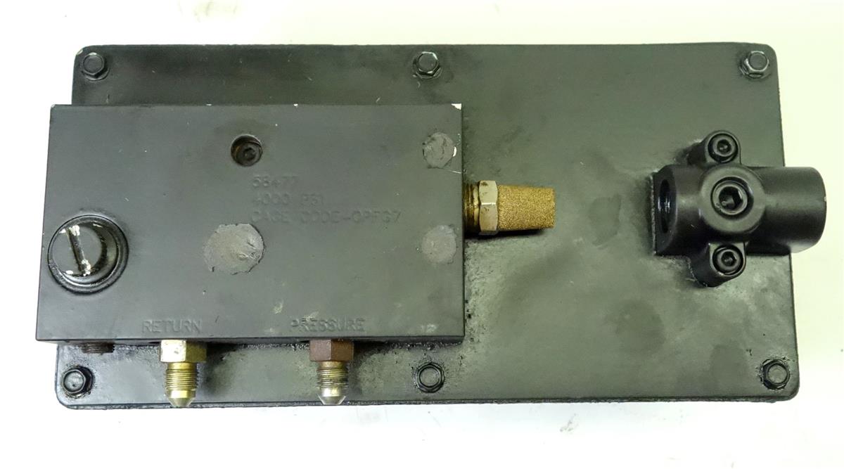 FM-224 | 4320-01-417-4876 Air Hydraulic Cab Lift Power Unit Pump for LMTV and FMTV NOS (4).JPG