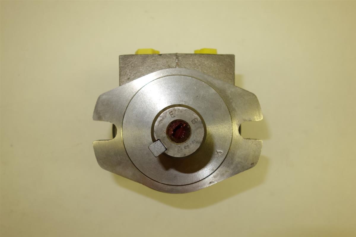 M35-659 | 4320-01-441-7669 Hydrolic Winch Motor (6).JPG