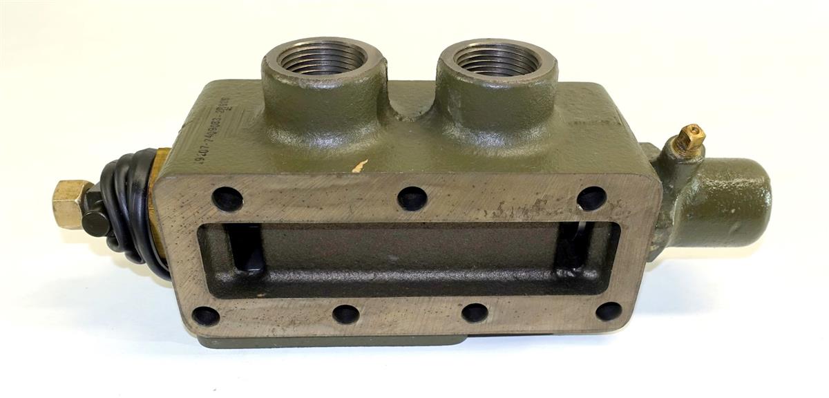 COM-5260 | 4810-00-117-0251 Dump Hydraulic Control Valve for M47 M59 M342 M342 M51 M817 Dump Trucks NOS (4).JPG