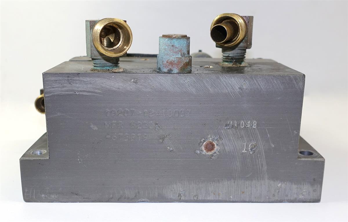 FM-188 | 4820-01-372-2769 CTIS Control Valve USED (2) (Large).JPG