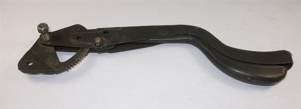 TR-227 | 5340-00-741-1011 Parking Brake Lever for Military Trailer NOS (3).JPG