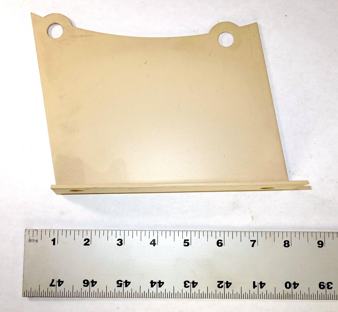 M9-6149 | 5340-01-111-4176 Turbo Outlet Pipe Angle Bracket for M915 M915A1 NOS (2).jpg