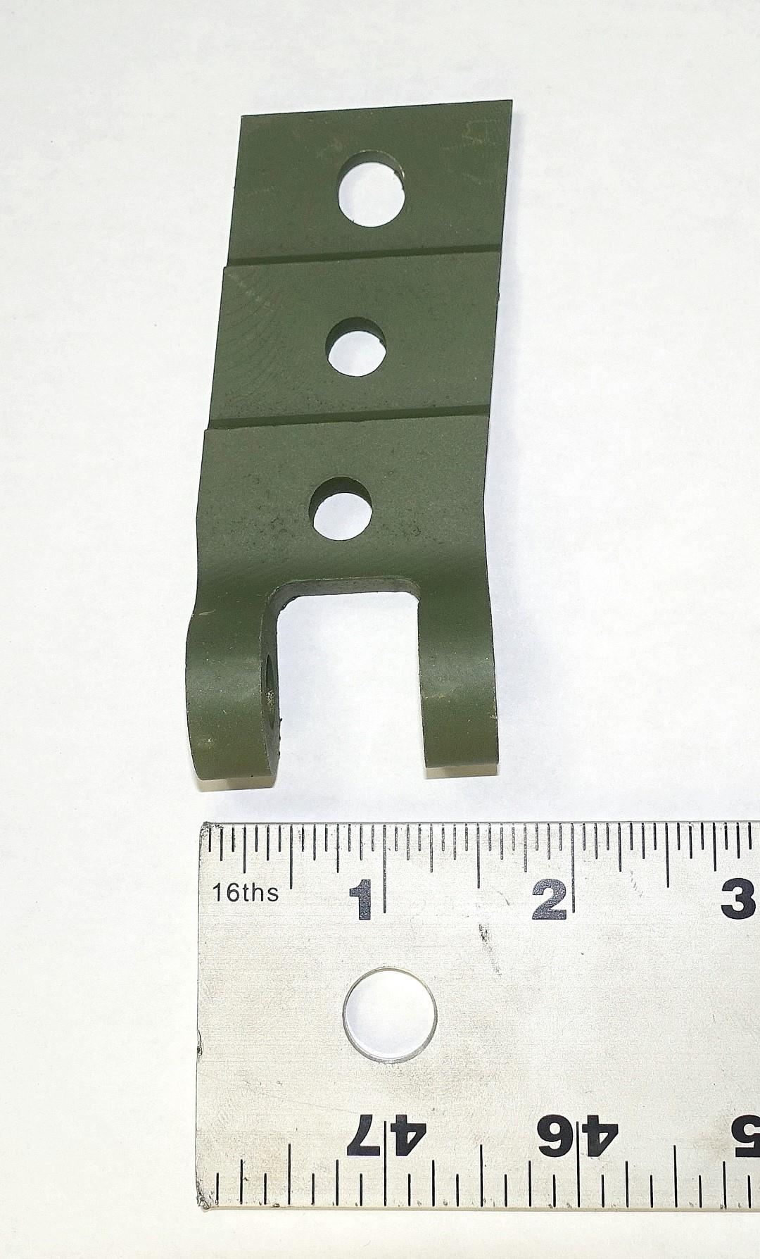 HM-360 | 5340-01-185-6998 HMMWV Lower Left Hand Windshield Butt Hinge (4) (Large).JPG
