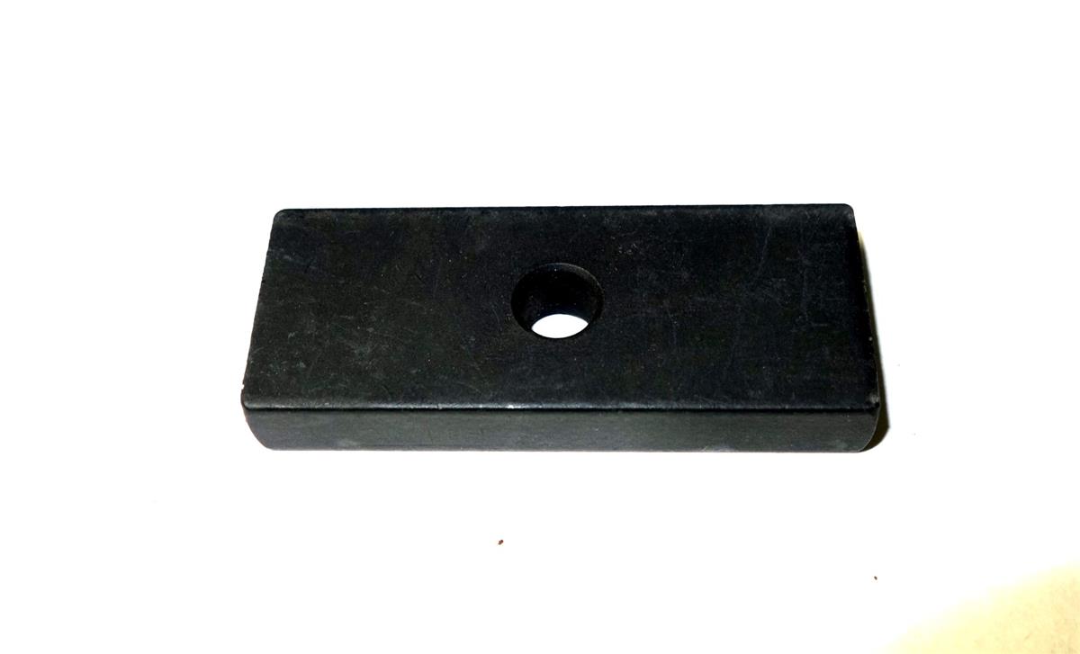 HM-754 | 5365-01-548-2577 Cargo Door Spacer for M1151 M1151A1 and M1167 HMMWV NOS (4).JPG