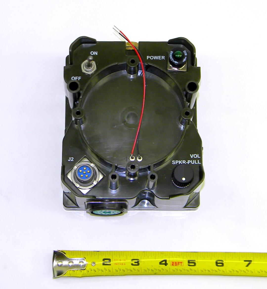 RAD-297 | 5965-01-348-5996 Loudspeaker Case for Loudspeaker Control Unit LS-671VRC NOS (2).JPG