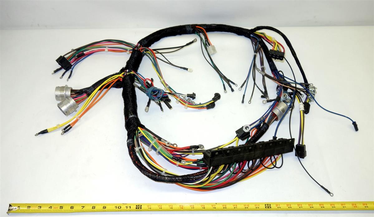 M9-6098 | 5995-01-084-0024 Instrument Panel Wiring Harness for M916 and M920 Tractors NOS (3).JPG