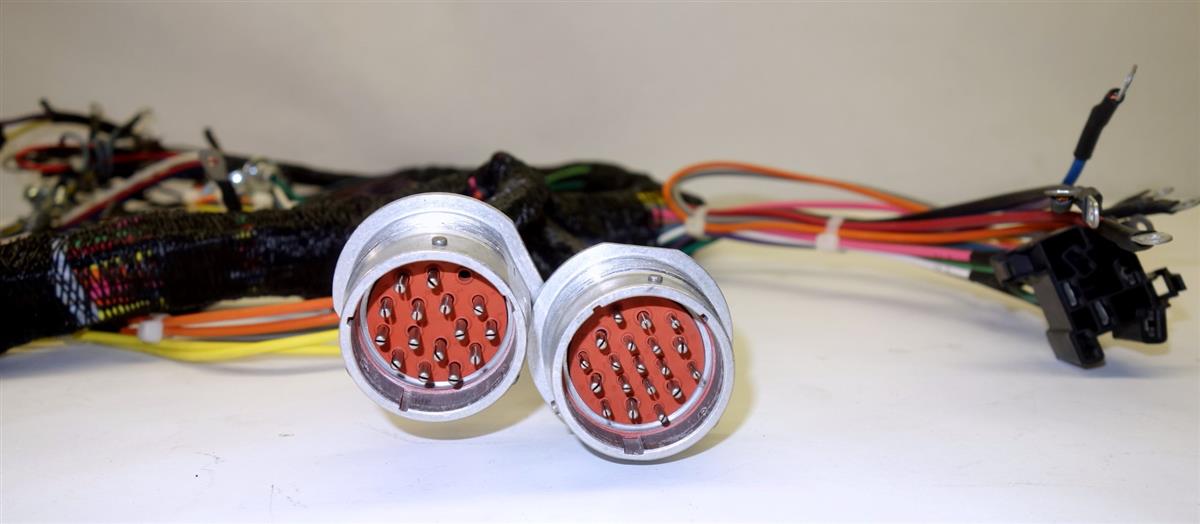 M9-6098 | 5995-01-084-0024 Instrument Panel Wiring Harness for M916 and M920 Tractors NOS (5).JPG