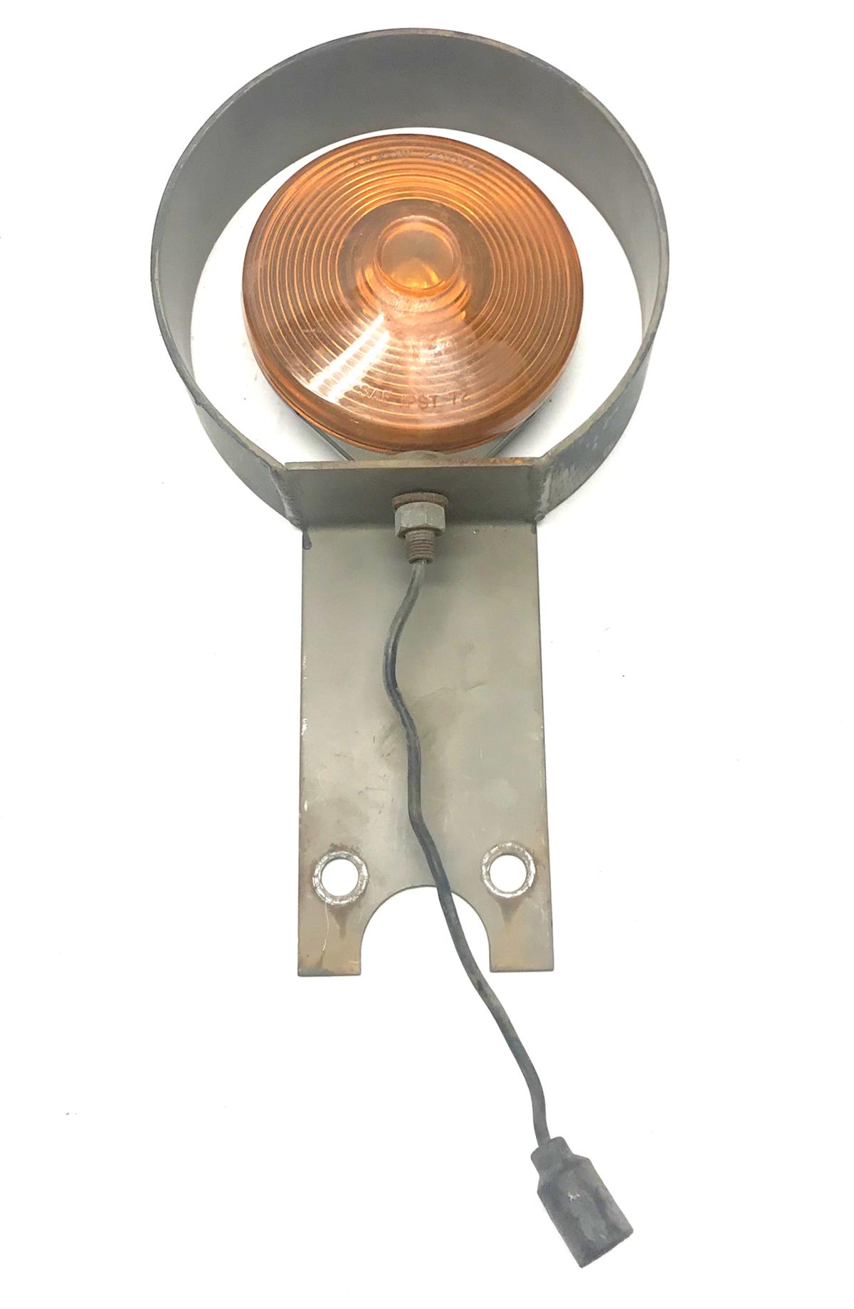 5T-1022 | 5T-1022  Directional Lollipop Light With Bracket (1).jpg