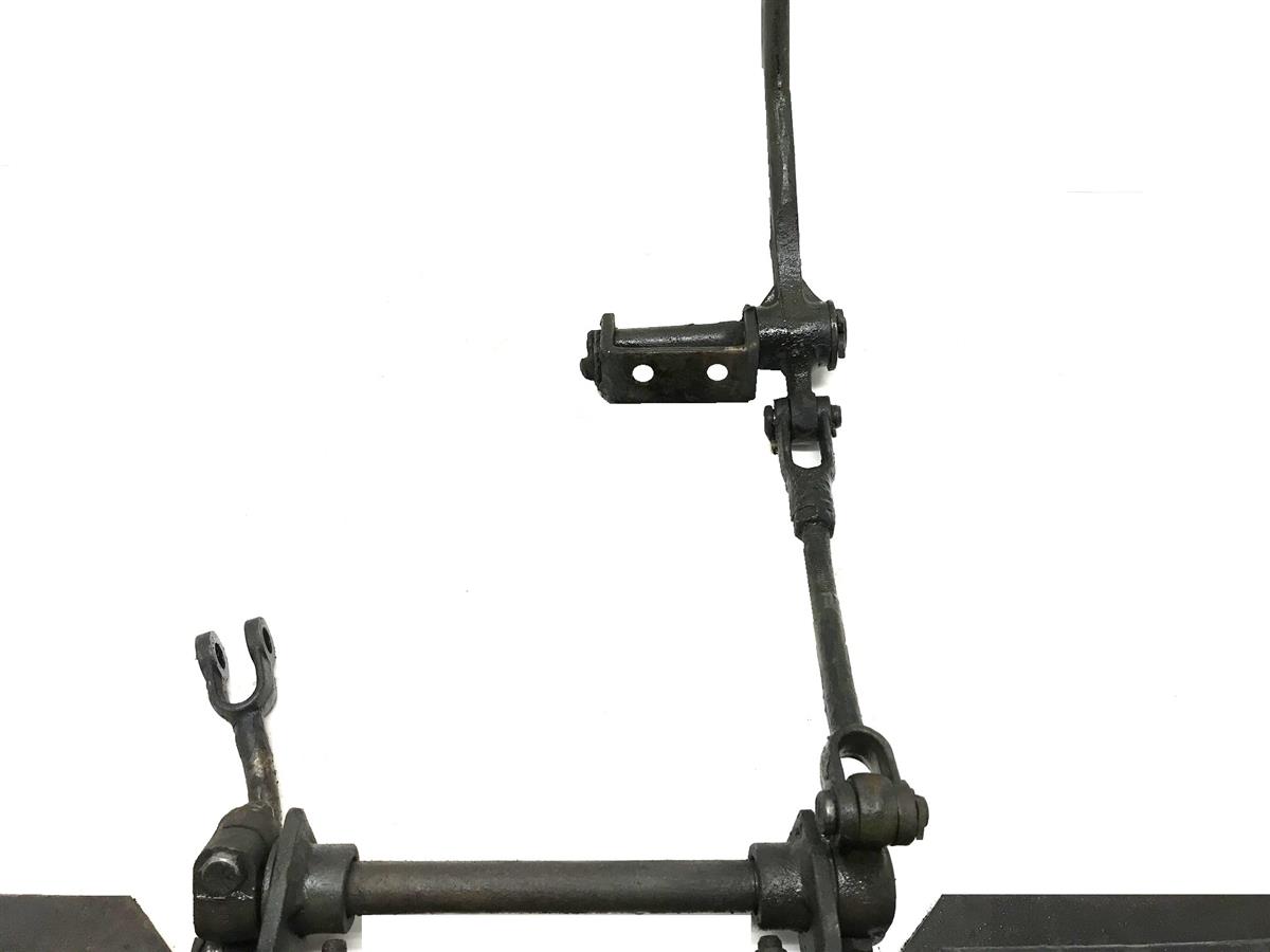 5T-1050 | 5T-1050  Transfer Case Handle and Transfer Linkage Support Bracket M809  (8).jpg