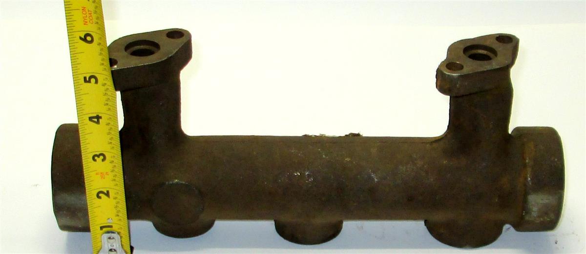 5T-2077 | 5T-2077 Center Water Cooling Manifold Section for Cummins NHC250 Diesel Engine M809 M939   (16).JPG