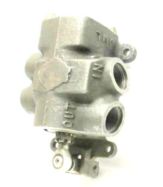 5T-2115 | 5T-2115 Power Steering Box Actuator Multifuel Engine M54 (14).JPG